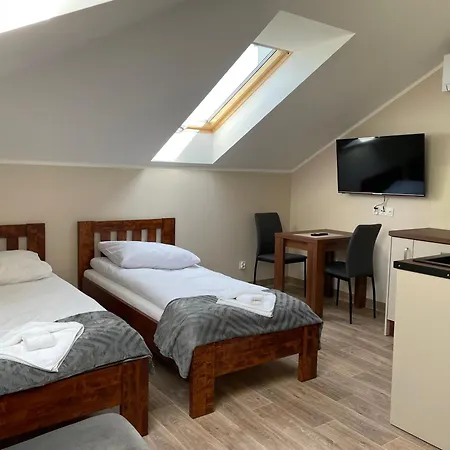 Aparthotel Akant *